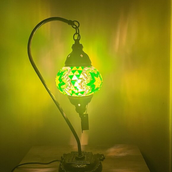 Mosaic Table Lamp Green  Bedside Lampshade Light - Picture 5 of 9